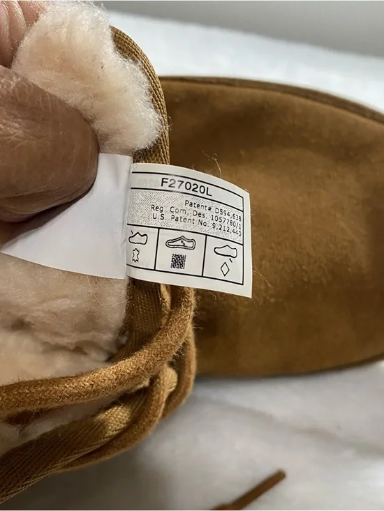 UGG “Neumel" Women’s Suede/Shearling Shoe - Lace-Up Chukka Boot (Chestnut) US 12 - Picture 5 of 12